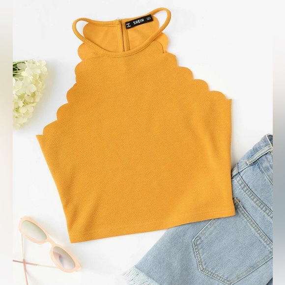 SHEIN Tops - SHEIN tank scalloped edge top EUC